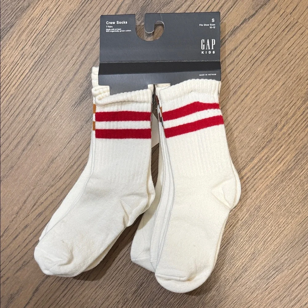 GAP Kids Cream Crew Socks with stripes - size S - NWT - Picture 1 of 3